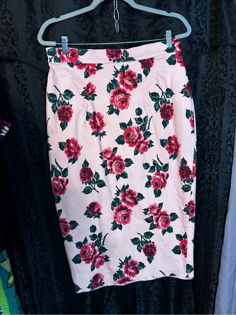 Vixen By Micheline Pitt Pink With Red Roses Pencil Skirt Pinup Size XL